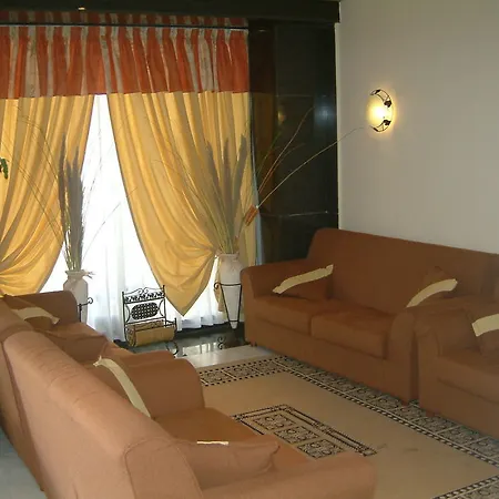 릴렉스 인 호텔 3*