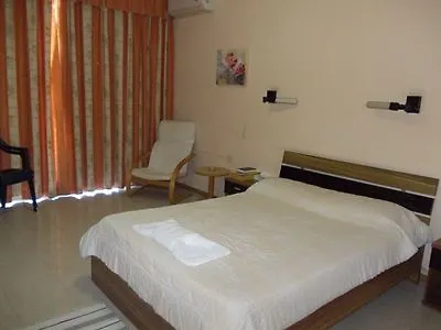 Relax 3* סיינט פול ביי