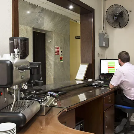 Relax Hotel St. Paul's Bay