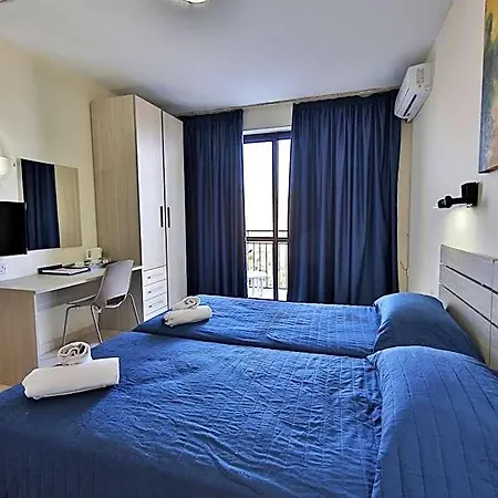 Hotel Relax