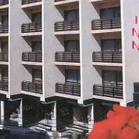 호텔 릴렉스 인 3*