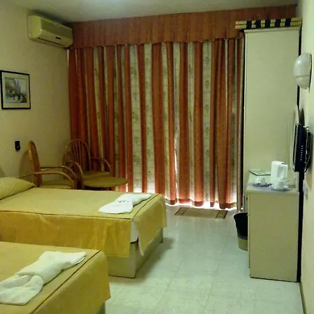 릴렉스 인 세인트폴스베이